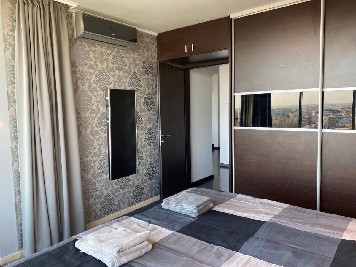 Fantastic View From The 20Th Floor Apartment Bratislava Exterior photo