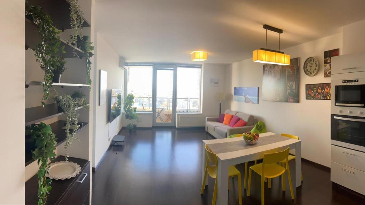 Fantastic View From The 20Th Floor Apartment Bratislava Exterior photo
