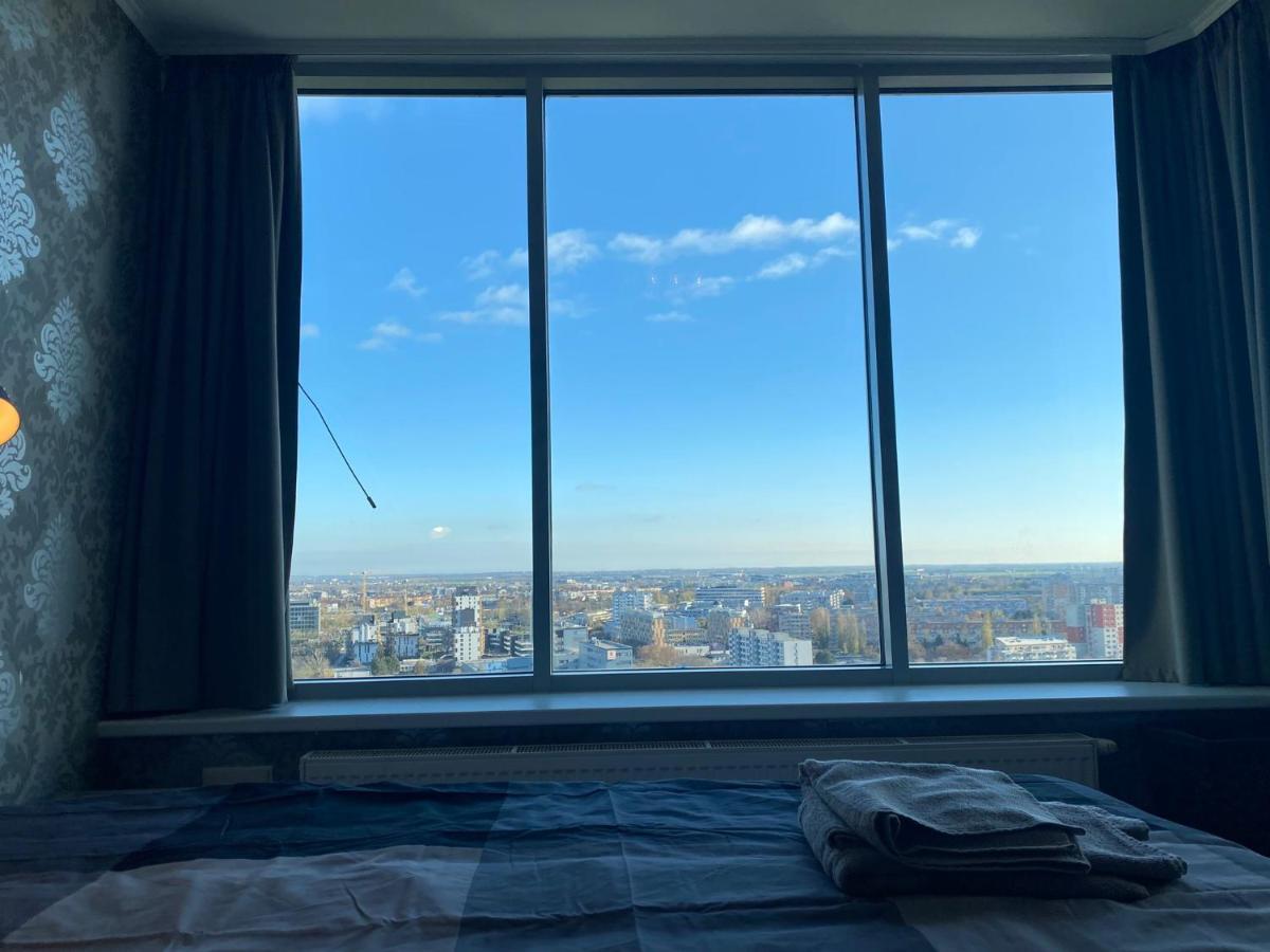 Fantastic View From The 20Th Floor Apartment Bratislava Exterior photo
