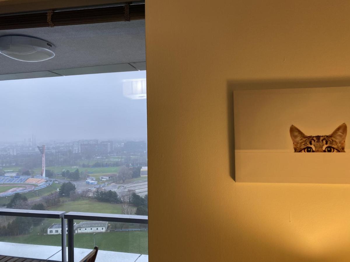 Fantastic View From The 20Th Floor Apartment Bratislava Exterior photo